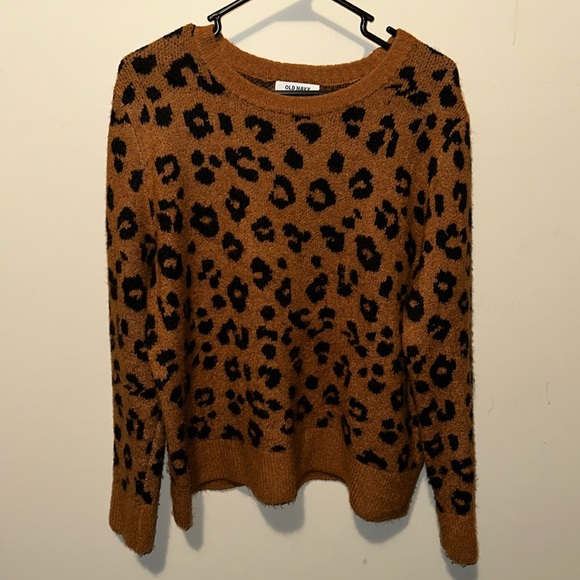 Leopard Print Sweater - Picture 1 of 4